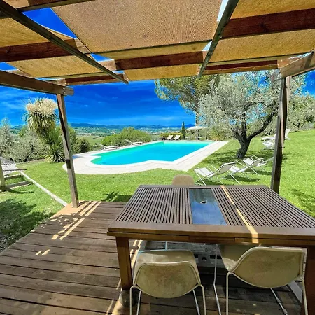 Villa Fabulous In Location With Sensational Views - Sleeps 14 *