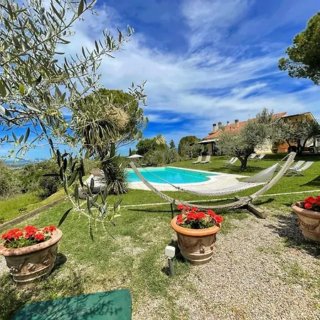 Fabulous In Location With Sensational Views - Sleeps 14 Villa *