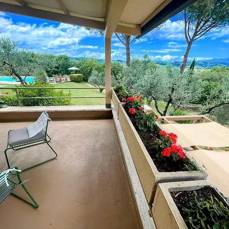 Fabulous In Location With Sensational Views - Sleeps 14