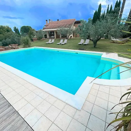 Villa Fabulous In Location With Sensational Views - Sleeps 14 *