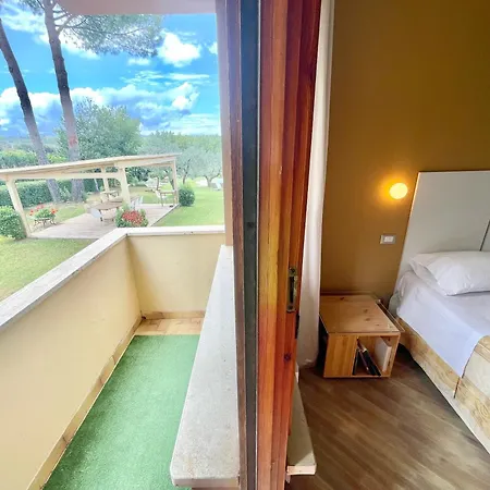 Villa Fabulous In Location With Sensational Views - Sleeps 14 Belvedere (Perugia)