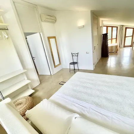 Villa Fabulous In Location With Sensational Views - Sleeps 14 Belvedere (Perugia)