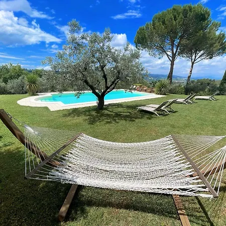 Fabulous In Location With Sensational Views - Sleeps 14