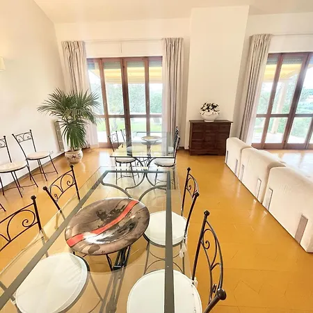 Villa Fabulous In Location With Sensational Views - Sleeps 14