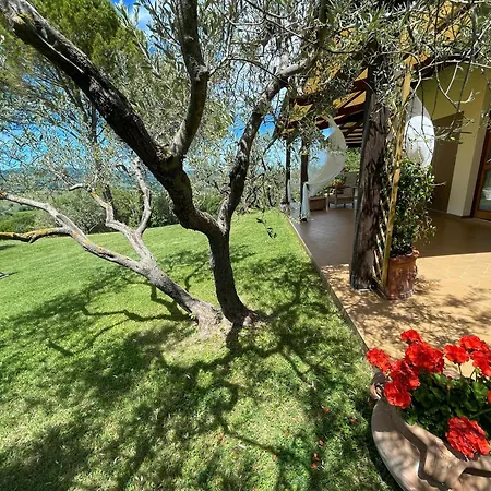 Fabulous In Location With Sensational Views - Sleeps 14 *